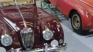 1:18 Jaguar XK140 before and after restoration