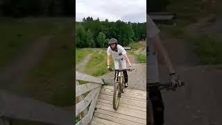 Zum ersten mal auf einem Downhill #mtb #mountainbike