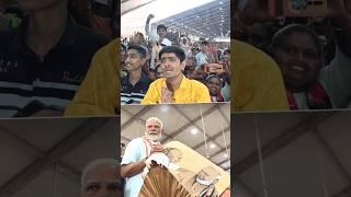 PM Modi stops his roadshow for an emotional appeal from a supporter | #shorts