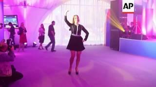 Foreign ministry spokeswoman dances to folk song