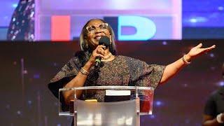 Powerful Worship Moment with Mrs Ibukun Awosika