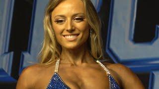 A BIKINI COMPETITOR'S FIRST BODYBUILDING SHOW | 4K