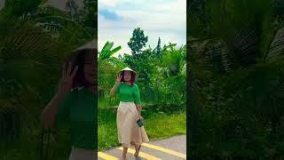 Đất mặt tiền đường nhựa và giáp suối làm gi cũng đẹp