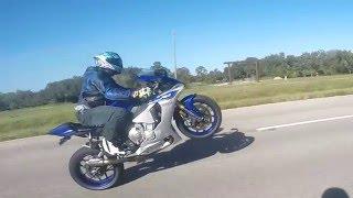 2015 YAMAHA YZF-R1 Wheelie