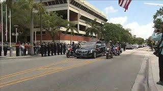 Loved ones say goodbye to former Miami Police Chief John Timoney