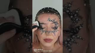 Removing waterproof makeup with water 