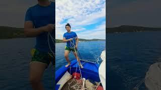 Standing up sailing