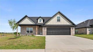 1030 Mammoth ST, Bentonville, AR Presented by Krishna Verma.