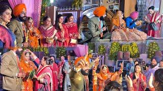 Bhabhiyo Ne Kiya Bhabhi Ka Ghar Pe Grand Welcome || Aatishbaazi  Ke Sath Hua Welcome