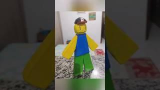 Noob do Roblox feito de papelão e papel!! #roblox #robloxcraft #robloxart #artereciclavel #shorts