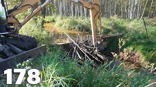 Beaver Dam On A Concrete Gate - Beaver Dam Removal With Excavator No.178