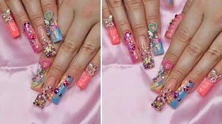 COLORFUL DUCK NAILS I Y2K NAIL ART I FLARE NAILS I MADAM GLAM HOUSE OF FUN COLLECTION