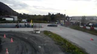 Ole Knut med Opel omega A 2.0 8v @ autoslalom i olsvika runde 2