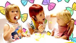 Ich heiße Bianca auf Deutsch. Kochen mit Bianca und Mama. Video für Kinder