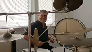DrumFuckery no.218-Dave Morello playing my Weird Old White kit in the gallery, 13/6/23 vintage drums