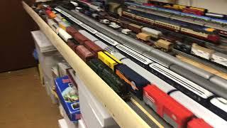 Märklin Class 150 X SNCF French Steam Locomotive w. Tender & 20-Car Freight Train