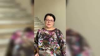 Политолог Оксана Морозова приветствует участников конференции POLIT SMM 2022