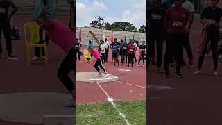 girls shot put throw