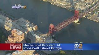 Roosevelt Island Bridge Gets Stuck