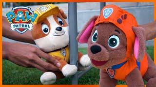 The Pups Have a Garage Sale  - PAW Patrol - Toy Pretend Play for Kids