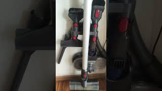 Держатель насадок для аккумуляторного пылесоса Dyson.