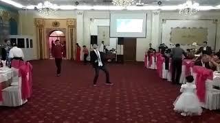 Парни классно танцуют HipHop Suffle dance Лезгинка КармакшыТанец на свадьбе Нура&Нуро (newstayle)