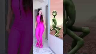 What’s Wrong With My Dame Tu Cosita Mirror?) #katebrush #shorts #viral #dametucosita
