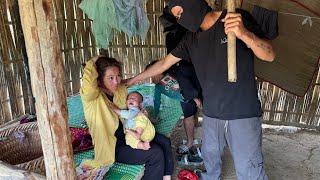 Ly Tieu Hy and her son were threatened by robbers