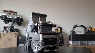 Double - E Hobbys Mercedez-Benz ArOcS Dump Truck (Truck So Clean)