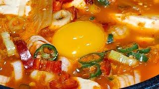 김치순두부찌개~ 가성비짱 영양가득 ~초간단 한끼든든해요 풀영상은 고정댓글이나 부산아지매레시피 채널에서 만나보세요 구독 좋아요는 사랑입니다 감사합니다 