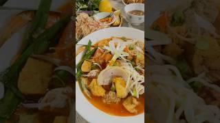 Allison Ngo’s Bun Rieu and Canh Bun was abundantly filled with fresh live crab!