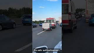 Geburt einer Rettungsgasse #shorts | Frey Fahren Fahrschule  #freyfahren #rettungsgasse #fahrschule