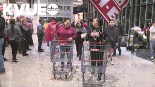 New H-E-B opens on South Congress Avenue