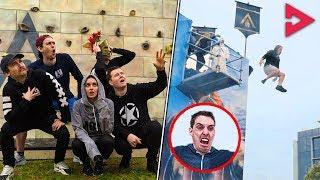 CLICK EXTREME NINJA WARRIOR! Ft. Lazarbeam, Muselk, Loserfruit, Crayator, BazzaGazza & Marcus