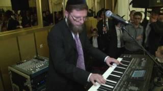 לייבלה  בקטע מדהים Amazing music "צילום שניאור שיף"