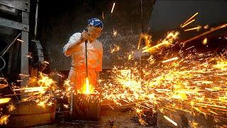 日本刀ができるまで。世界最高峰の実力を持つ日本の刀鍛冶職人。