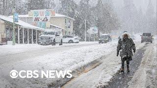 Nearly 200,000 still without power from bomb cyclone in Pacific Northwest