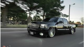 GMC Denali tucking 28s using accuair E-Level! Bagged trucks are better!