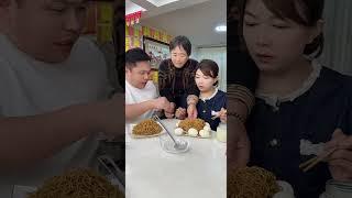 明明放这里呢！ #搞笑吃播 #food #吃播  #funny #吃货 #吃  #搞笑 #吃貨 #mukbang  #吃飯