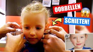 SUPER SPANNEND!! OORBELGAATJES LATEN SCHIETEN!! [En Mooie Oorbellen Uitzoeken] DeZoeteZusjes