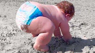 Funny Baby Explore in The World - Baby Outdoor Videos II Cool Peachy