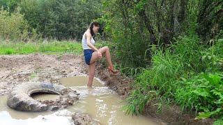 Testing the puddles on high heels, wet and muddy high heels sandals, high heels in mud (# 037)