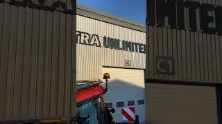 Valtra Unlimited → aerodynamische Leuchtleiste 