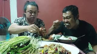 กินได้ทุกวันเมนูนี้ ส้มตำโคตรแซ่บ ตำเองรสชาติแบบสาวเฉิ่มกินประจำ