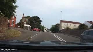 Horse Trailer Doesn't Speed Up On Main Road - PK59 XK0. UK Bad Drivers, Road Rage, observations.