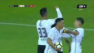 Lucas Barrios anotó en la victoria de Colo Colo 2-0 al Curicó Unido