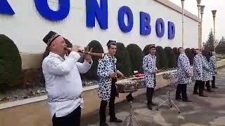 Andijon viloyati xinobod shaxrimizda navroz bayrami boshlandi  koringlar musafirda yurgan qadirdonla