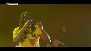 TIKEN JAH FAKOLY -  Live à l'Élysée Montmartre, à Paris. (France)15 novembre 2019