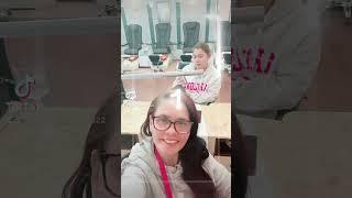 Muốn hạnh phúc ta cần có nụ cười mỗi ngày ước mơ mỗi ngày ta cần mở tiệm ra khách dong