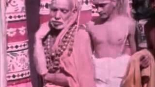 Maha Periyavaa Kanchi Maha Swamigal very rare video...